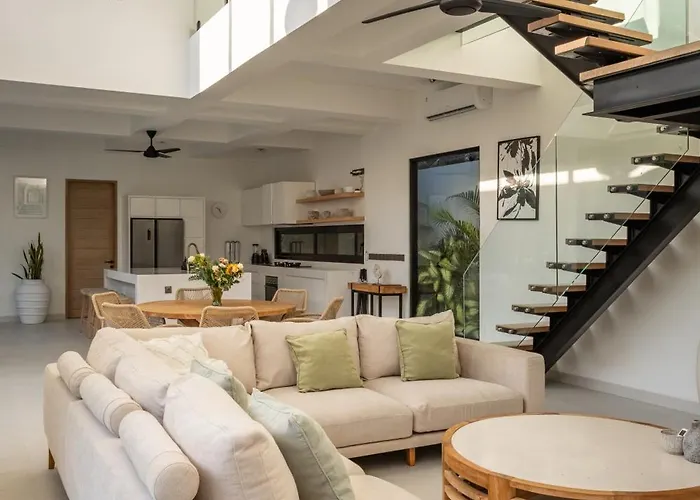 Spacious 3 Bedroom Villa - Walk To The Beach Uluwatu 